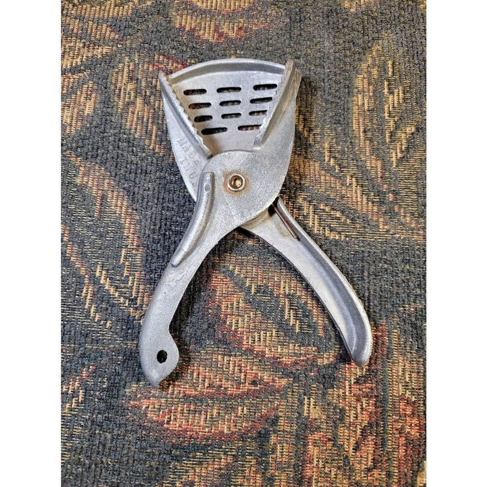 Vintage Lemon Squeezer 